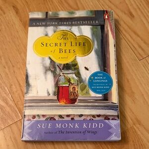 The Secret Life of Bees by Sue Monk Kidd